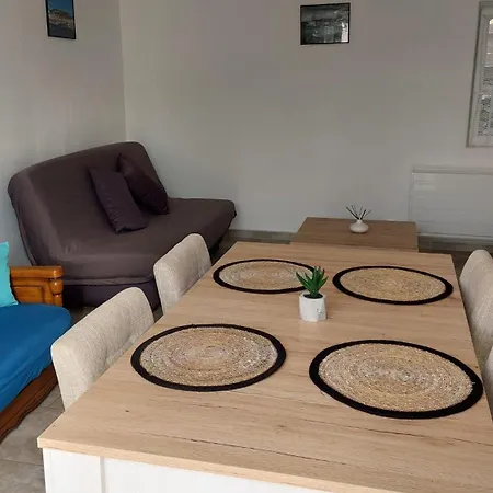 Апартаменты Nice And Modern Villa In Cassis